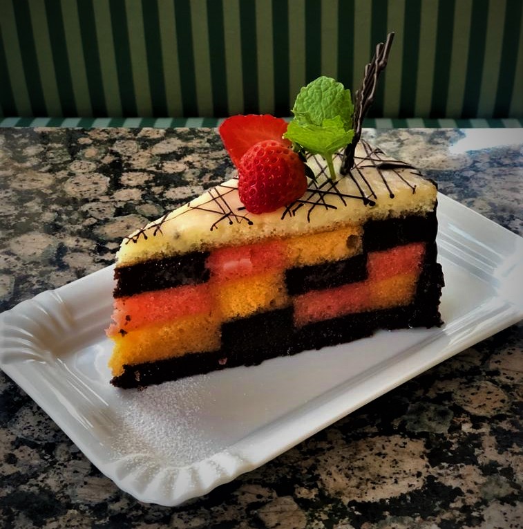 Kubisticky punčový dort - Cubist punch cake