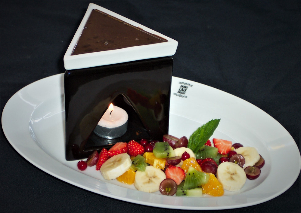 Čokoladové Fondue s ovocem - Chocolate Fondue with fruit